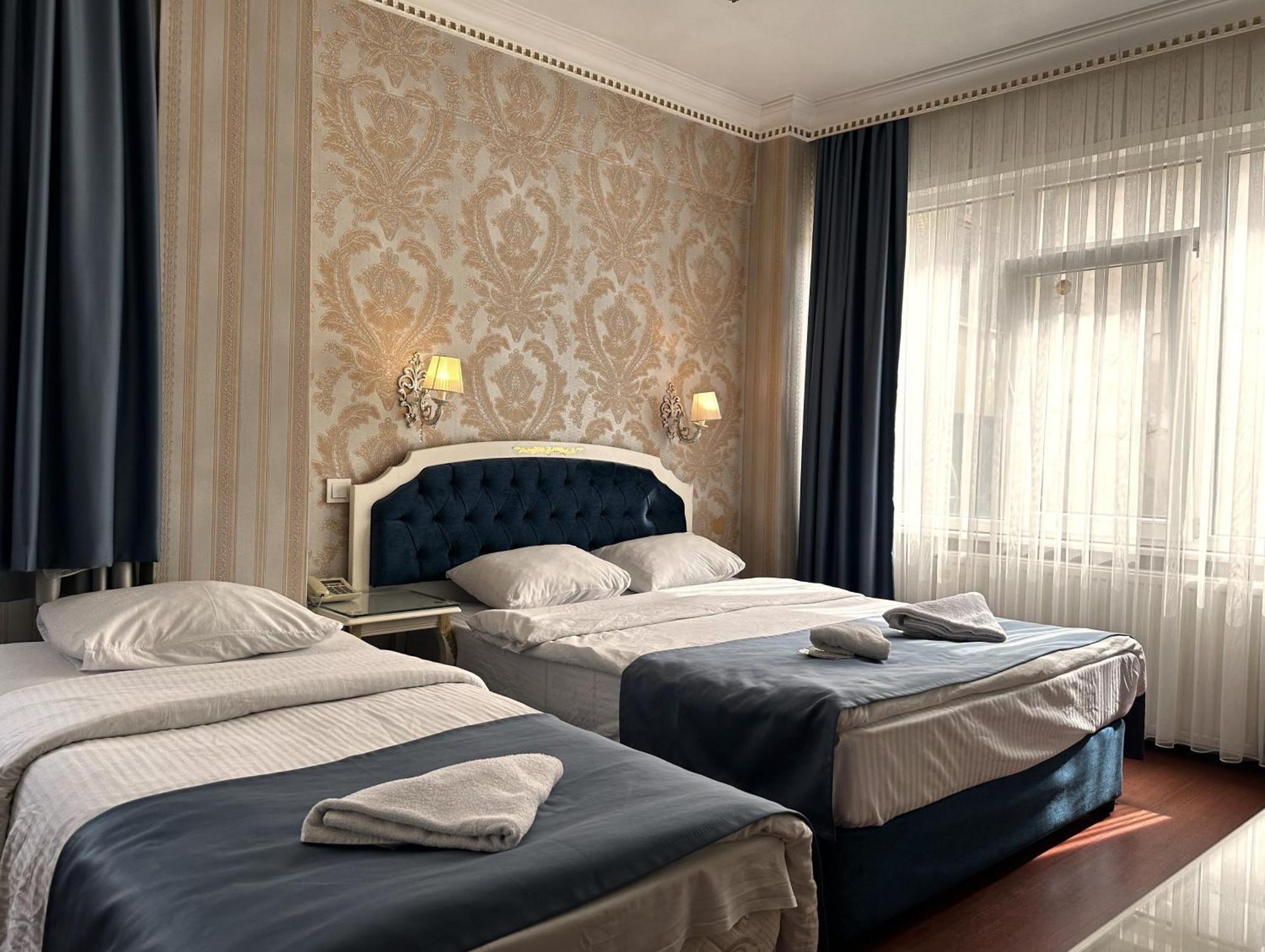 The Istanbul Alyon Hotel Taksim — Foto’s 1